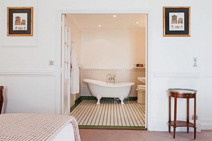 Imagen de la habitación del Hotel Ch&acirc;teau Des Vigiers. Foto 9