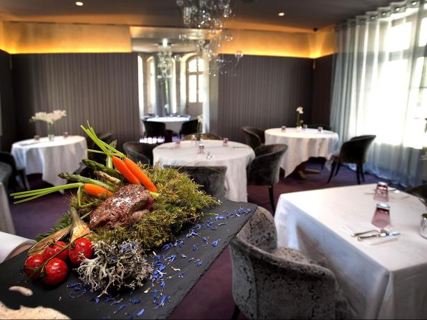 Imagen del bar/restaurante del Hotel Ch&acirc;teau D'orfeuillette. Foto 2