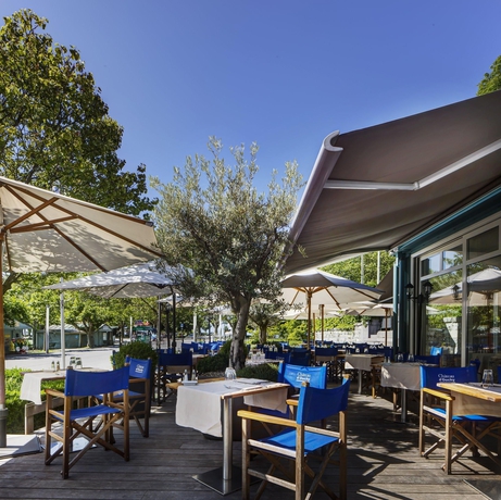 Imagen de los exteriores del Hotel Château D'ouchy. Foto 15