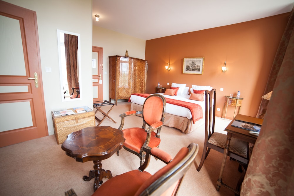 Imagen de la habitación del Hotel Château Du Colombier. Foto 4