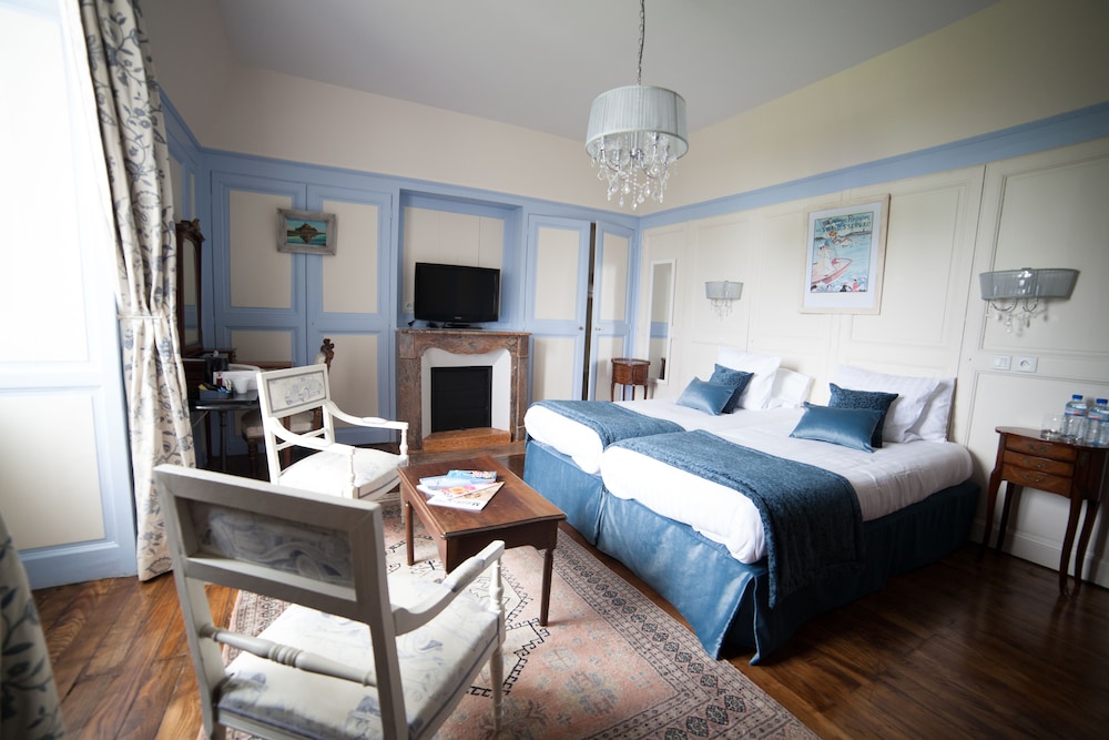 Imagen de la habitación del Hotel Château Du Colombier. Foto 9