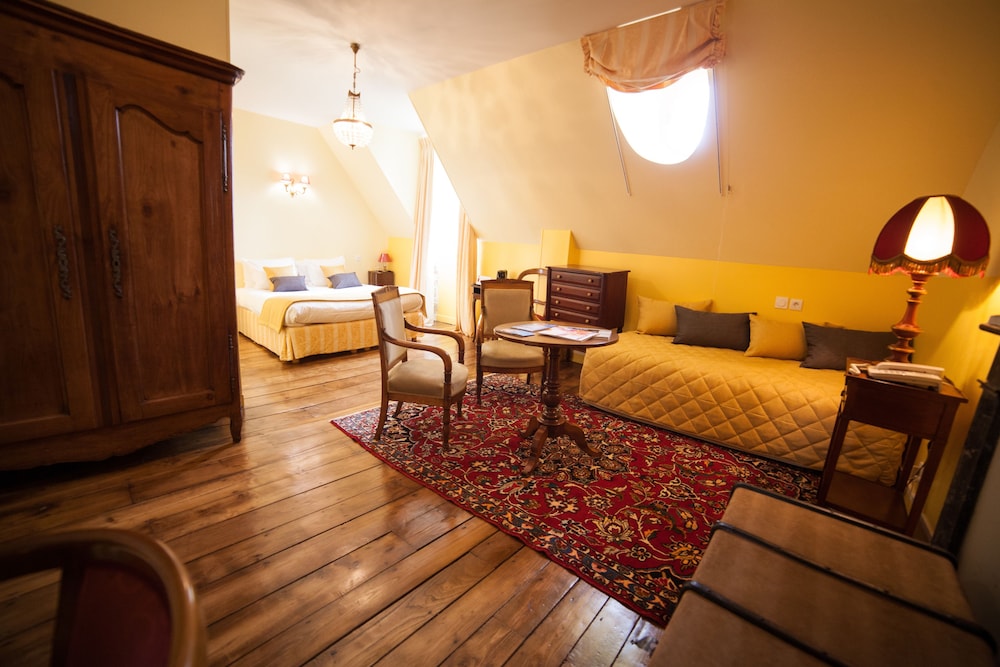 Imagen de la habitación del Hotel Château Du Colombier. Foto 11