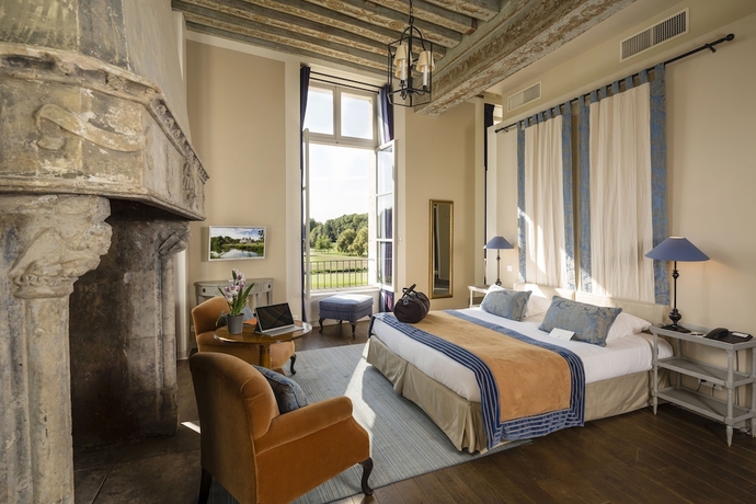 Imagen de la habitación del Hotel Ch&acirc;teau GOLF & SPA d'Augerville. Foto 7