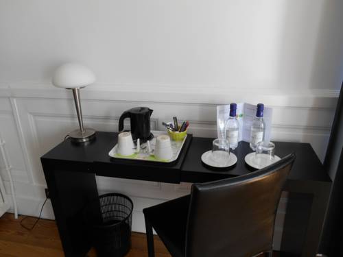 Imagen de la habitación del Hotel Ch&acirc;teau La Ch&egrave;ze. Foto 3