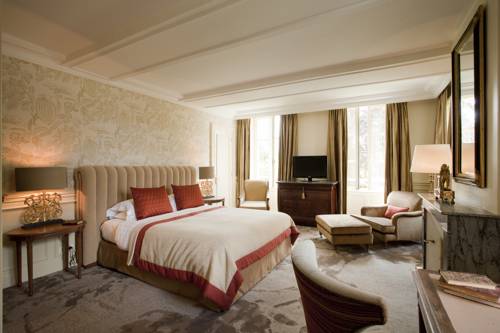 Imagen de la habitación del Hotel Château La Chenevière. Foto 9
