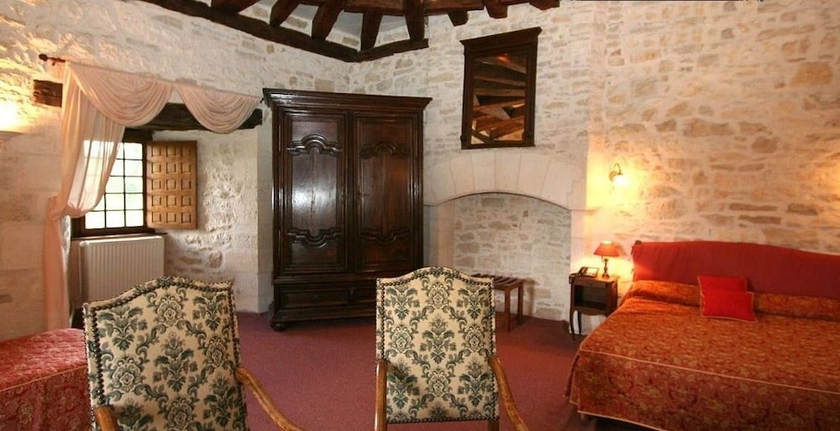 Imagen de la habitación del Hotel Ch&acirc;teau La Fleunie. Foto 11