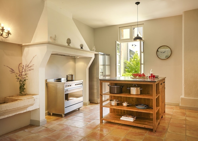 Imagen de la habitación del Hotel Ch&acirc;teau Les Carrasses. Foto 7