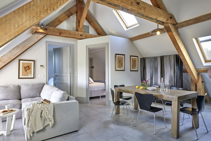 Imagen de la habitación del Hotel Ch&acirc;teau Les Carrasses. Foto 8