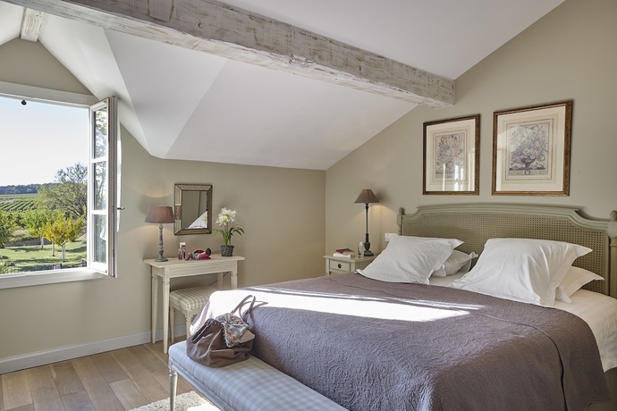 Imagen de la habitación del Hotel Ch&acirc;teau Les Carrasses. Foto 13