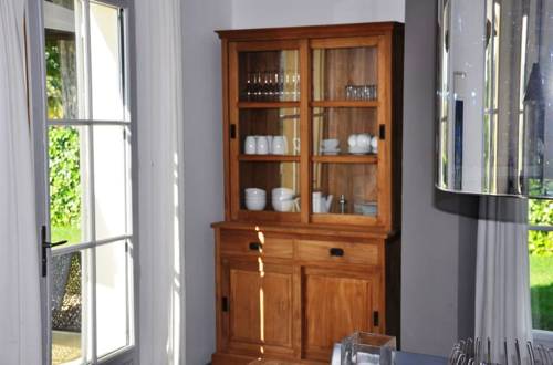 Imagen de la habitación del Hotel Château Les Merles. Foto 6