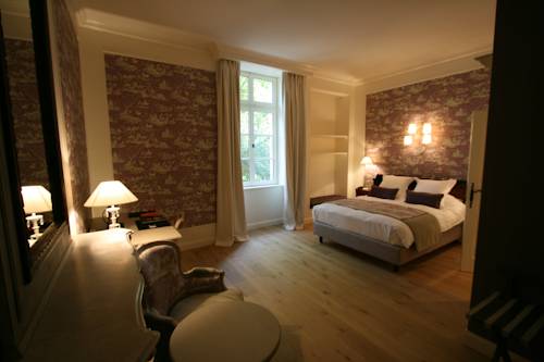 Imagen de la habitación del Hotel Ch&acirc;teau Les Oliviers De Salettes. Foto 12