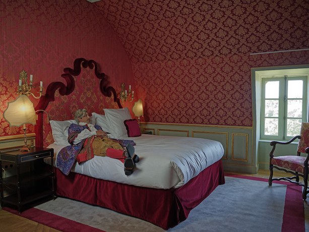 Imagen de la habitación del Hotel Ch&acirc;teau Louise de La Valli&egrave;re. Foto 11