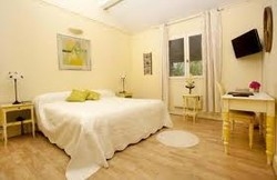 Imagen de la habitación del Hotel Ch&acirc;teau Meyre. Foto 2