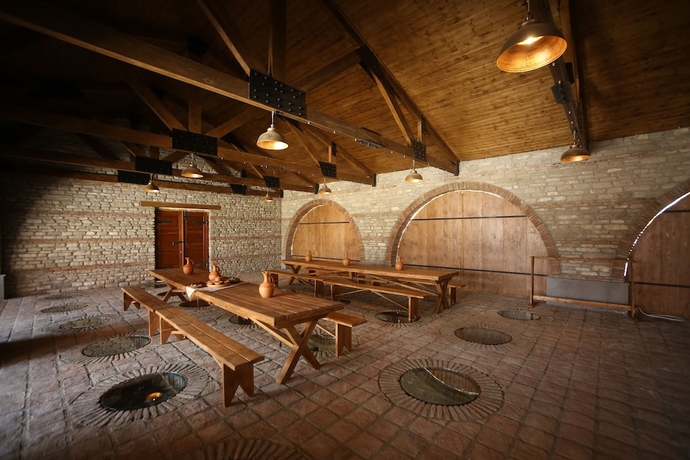 Imagen de los interiores del Hotel Ch&acirc;teau Mosmieri and Winery. Foto 15