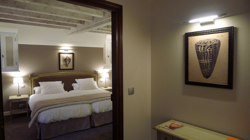 Imagen de la habitación del Hotel Château Sainte Sabine. Foto 10