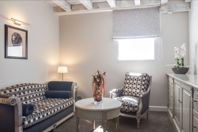 Imagen de la habitación del Hotel Château Sainte Sabine. Foto 17