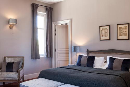Imagen de la habitación del Hotel Ch&acirc;teau St Pierre de Serjac. Foto 7
