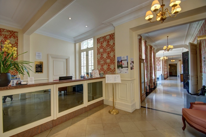 Imagen de los interiores del Hotel Ch&acirc;teau Tilques. Foto 9