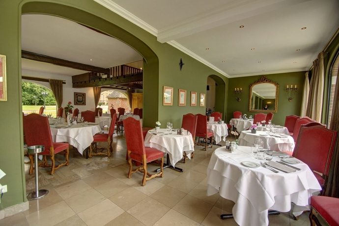 Imagen del bar/restaurante del Hotel Ch&acirc;teau Tilques. Foto 5