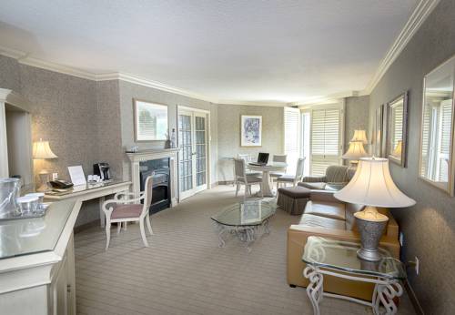 Imagen de la habitación del Hotel Ch&acirc;teau Vaudreuil. Foto 3