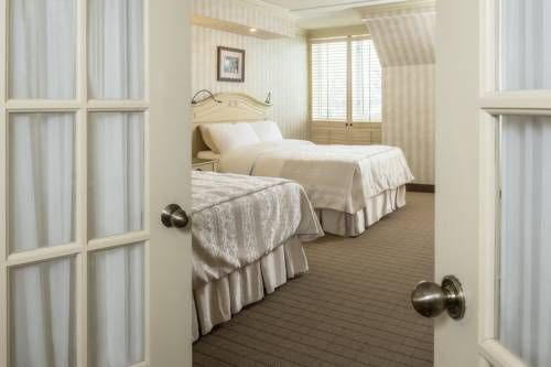 Imagen de la habitación del Hotel Ch&acirc;teau Vaudreuil. Foto 10