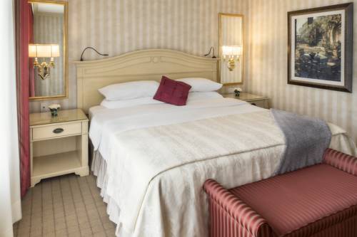 Imagen de la habitación del Hotel Ch&acirc;teau Vaudreuil. Foto 11