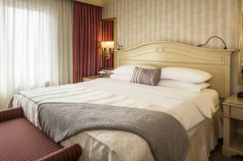 Imagen de la habitación del Hotel Ch&acirc;teau Vaudreuil. Foto 12