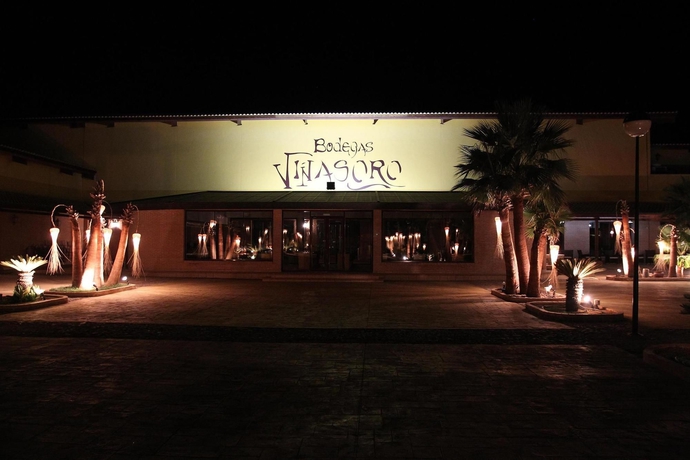 Imagen de los exteriores del Hotel Château Viñasoro. Foto 13