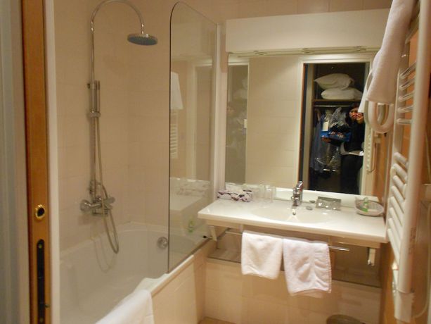 Imagen de la habitación del Hotel Château and Spa De La Commanderie. Foto 4