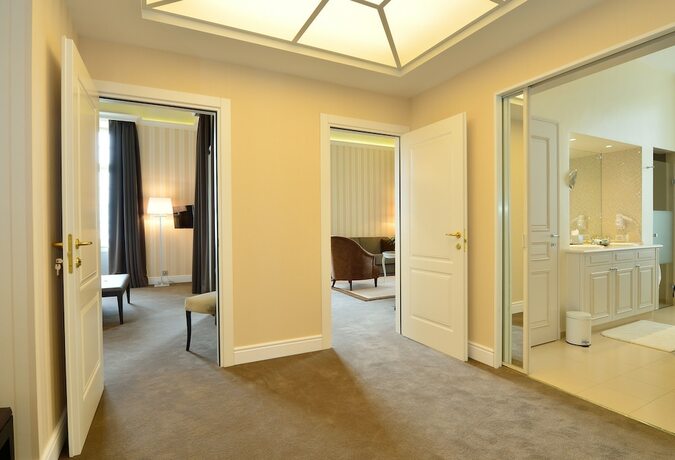 Imagen de la habitación del Hotel Château de Bonmont. Foto 16