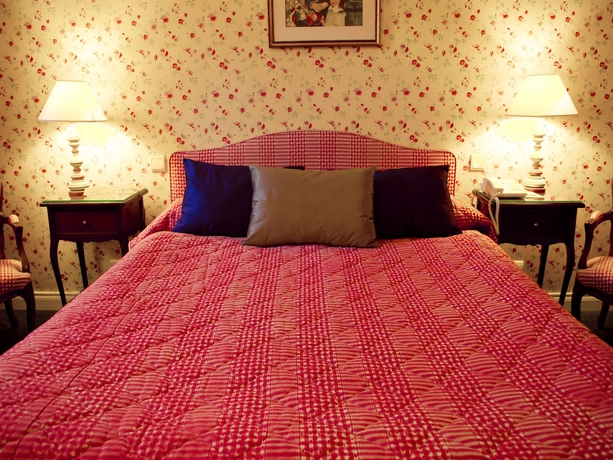 Imagen de la habitación del Hotel Ch&acirc;teau de Divonne. Foto 7