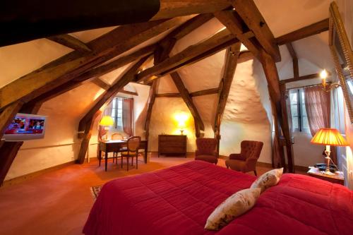 Imagen de la habitación del Hotel Ch&acirc;teau de Locgu&eacute;nol&eacute; - Relais & Chateaux. Foto 9