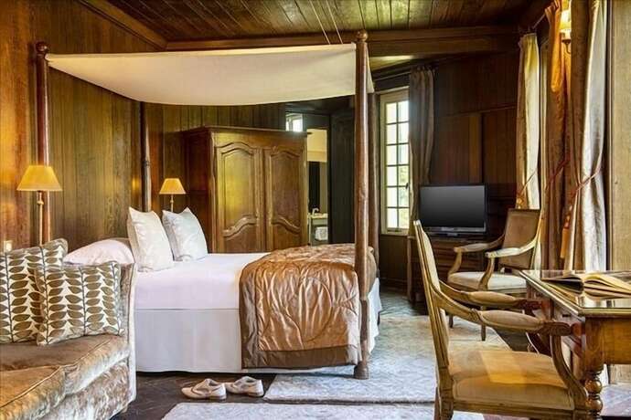 Imagen de la habitación del Hotel Ch&acirc;teau de Montreuil. Foto 19