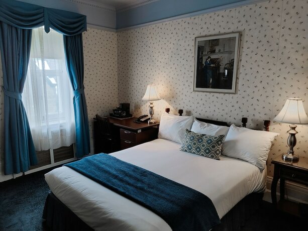 Imagen de la habitación del Hotel Ch&acirc;teau de Pierre. Foto 16