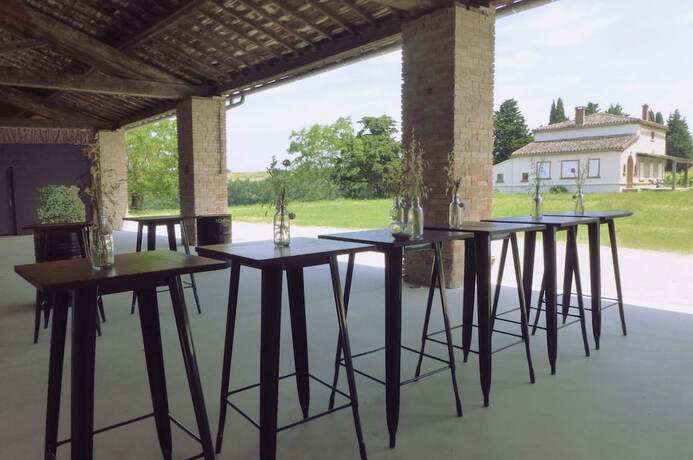 Imagen general del Hotel Ch&acirc;teau de Tauzi&egrave;s, The Originals Relais. Foto 3