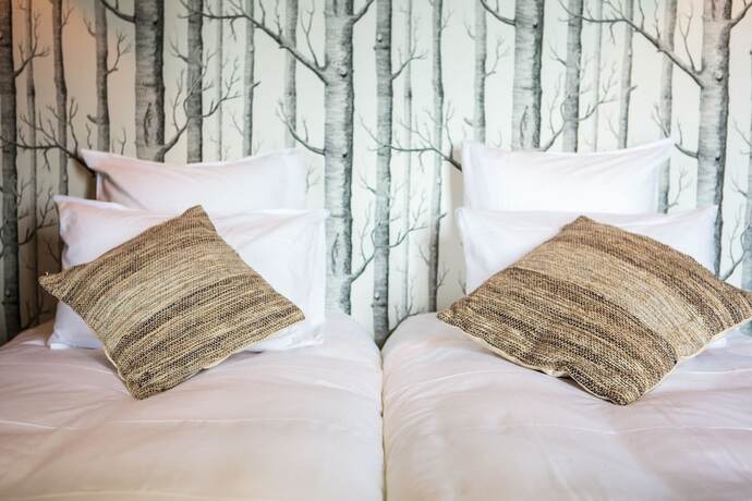 Imagen general del Hotel Ch&acirc;teau de Tauzi&egrave;s, The Originals Relais. Foto 9