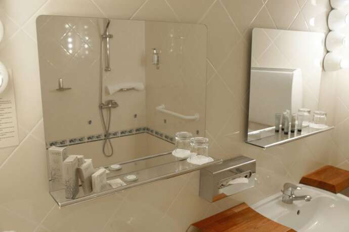 Imagen de la habitación del Hotel Ch&acirc;teau de la Caze. Foto 14