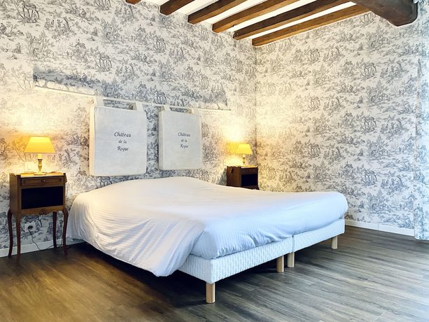 Imagen de la habitación del Hotel Château de la Roque. Foto 10