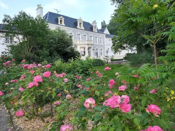 Imagen general del Hotel Château des Tourelles, Le Wast. Foto 1