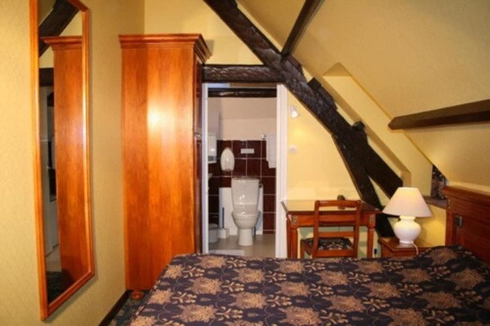 Imagen de la habitación del Hotel Ch&acirc;teau des Tourelles, Le Wast. Foto 18