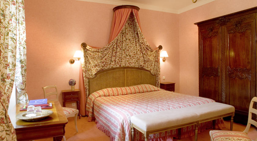 Imagen de la habitación del Hotel Ch&acirc;teau du Breuil. Foto 4