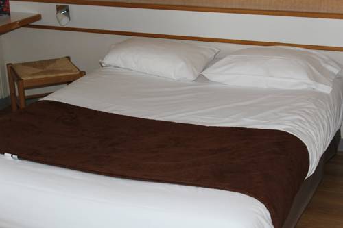 Imagen de la habitación del Hotel Château-Thierry Centre. Foto 3