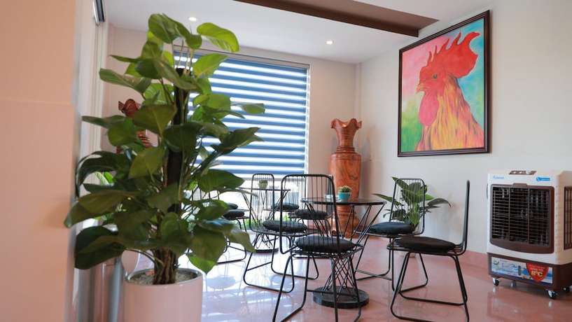 Imagen del bar/restaurante del Hotel Ch&acirc;u Anh Luxury. Foto 4