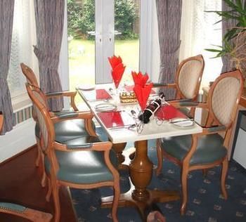 Imagen de la habitación del Hotel Chad Hill. Foto 9