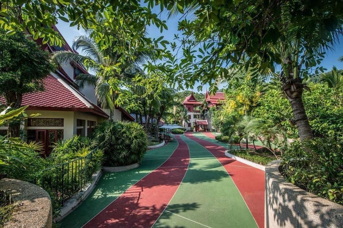 Imagen de los exteriores del Hotel Chada Thai Village. Foto 8