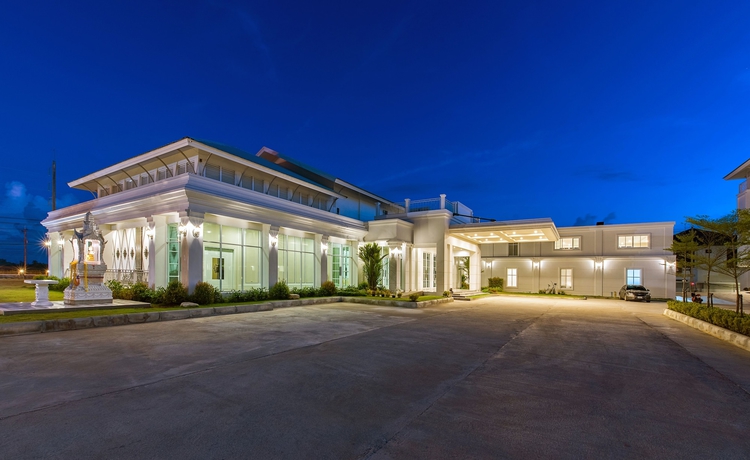 Imagen de los exteriores del Hotel Chada@nakhon. Foto 14