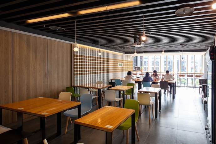 Imagen de los interiores del Hotel Chaiin - Dongmen. Foto 17