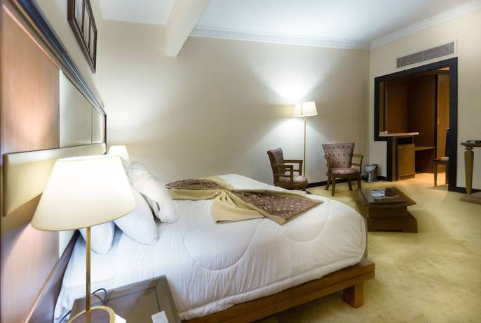 Imagen de la habitación del Hotel Chain Luxe Paradise. Foto 13