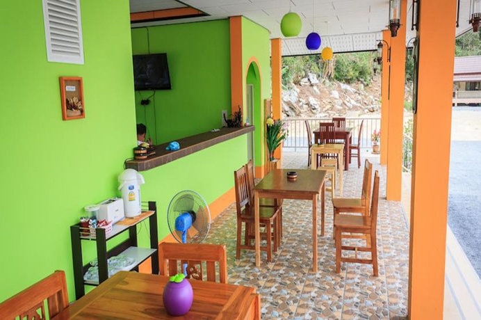 Imagen del bar/restaurante del Hotel Chaison Hill Resort Khanom. Foto 3