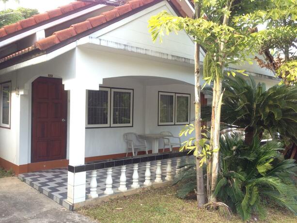 Imagen general del Hotel Chaisuk Bungalow. Foto 25